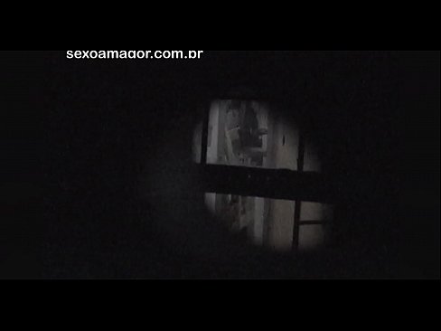 ❤️ Lourinho é filmado secretamente por um voyeur de bairro escondido atrás de tijolos ocos Porno fodido em nós pt.special-grasser.ru